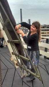 Jorinde 3 Rok_en_hakken_houden_me_niet_tegen_bijeenkomst_molennetwerk_in_Leiden_afzeilen_De_Valk